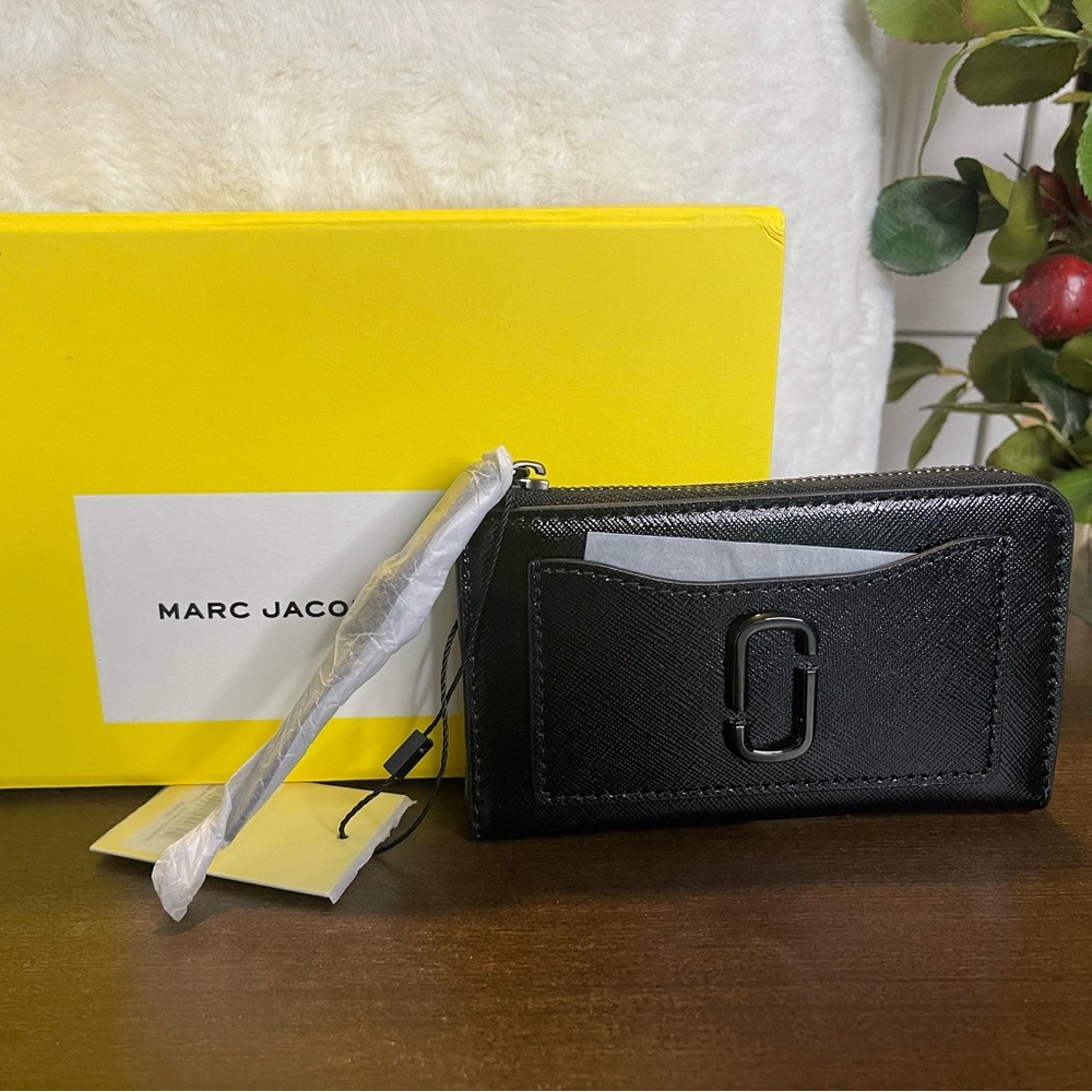 Marc Jacob Utility Snapshot DTM Top Zip Multi Wallet - NWT